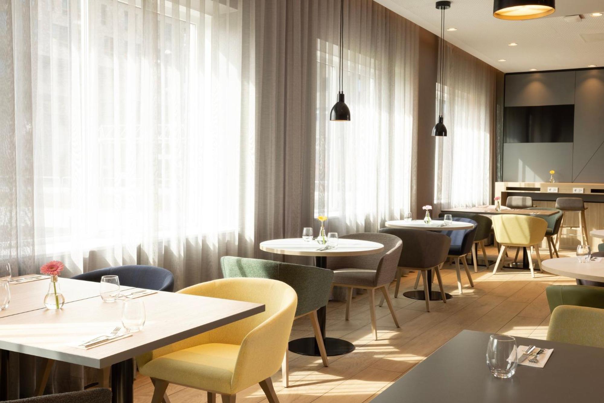 Holiday Inn - Eindhoven Airport By Ihg Exterior photo