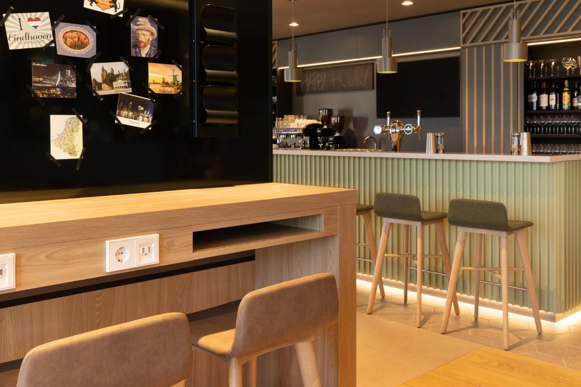 Holiday Inn - Eindhoven Airport By Ihg Exterior photo