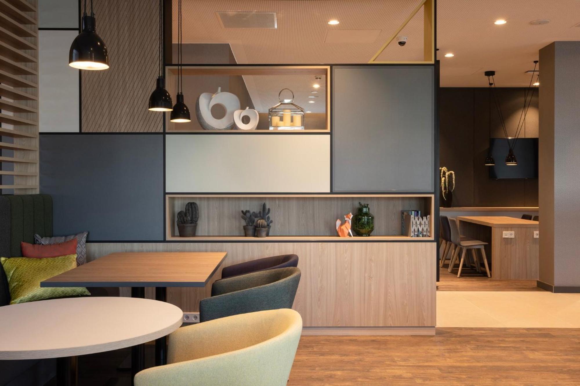 Holiday Inn - Eindhoven Airport By Ihg Exterior photo