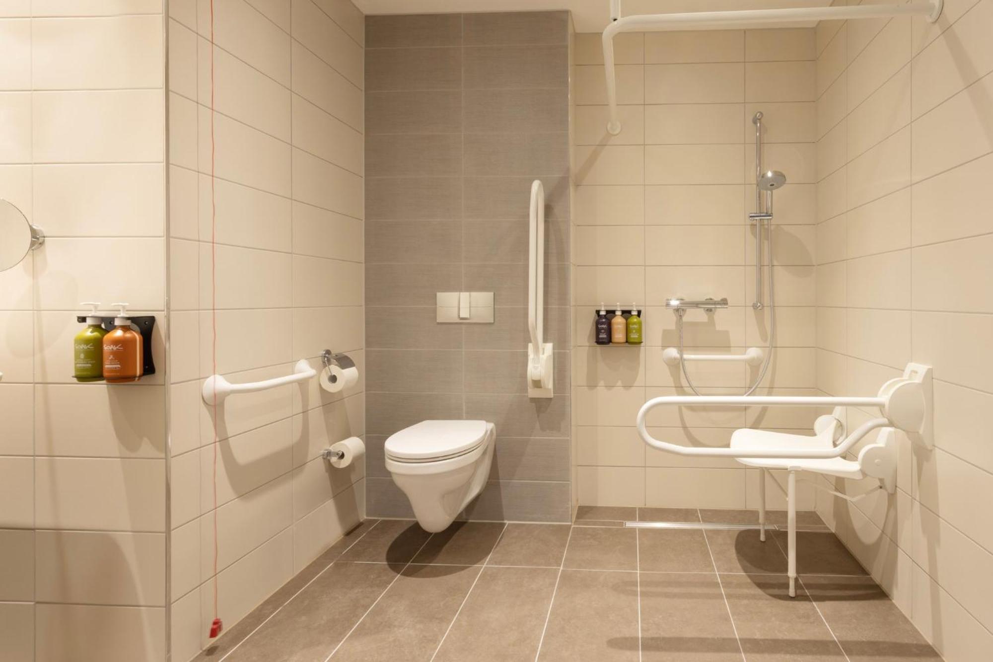 Holiday Inn - Eindhoven Airport By Ihg Exterior photo